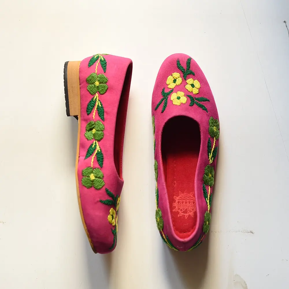 Hand Embroidered Shoes - Pink