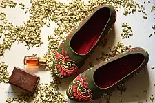 Petal & Sole| Hand Embroidery - Green Shoe