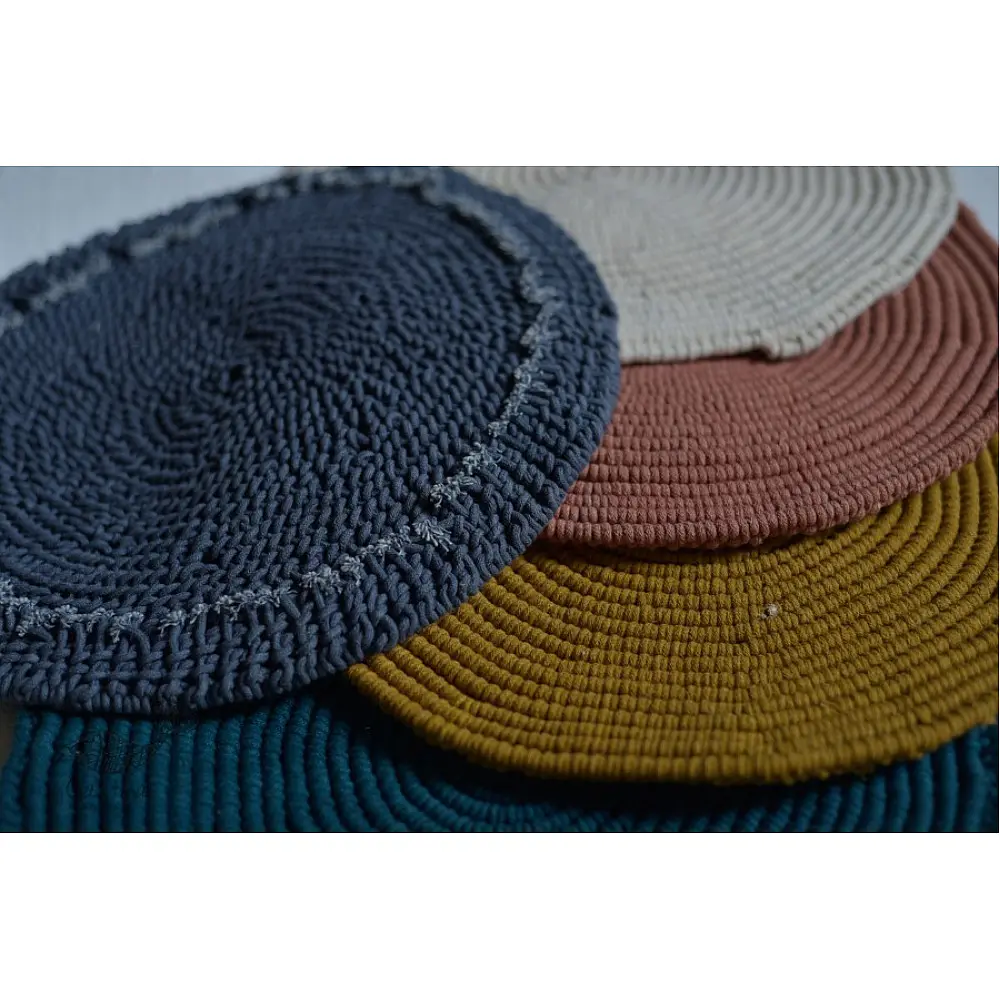 Hand knotted Spiral Placemat 