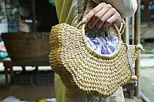 Roots & Reeds | Handcrafted Water Reed Handbag- The Poppy