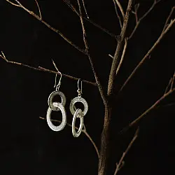 Shashi | Filigree Silver Earring - Overlap Round Rings