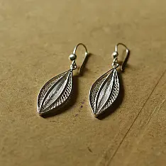 Shashi | Filigree Silver Earrings - Leaf Shape