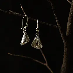 Shashi | Handcrafted Filigree Silver Earring