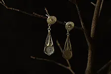 Shashi |  Handmade Filigree Silver Earring