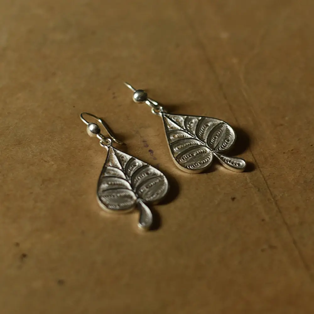 Shop Handcrafted Filigree Silver Earring - Paan