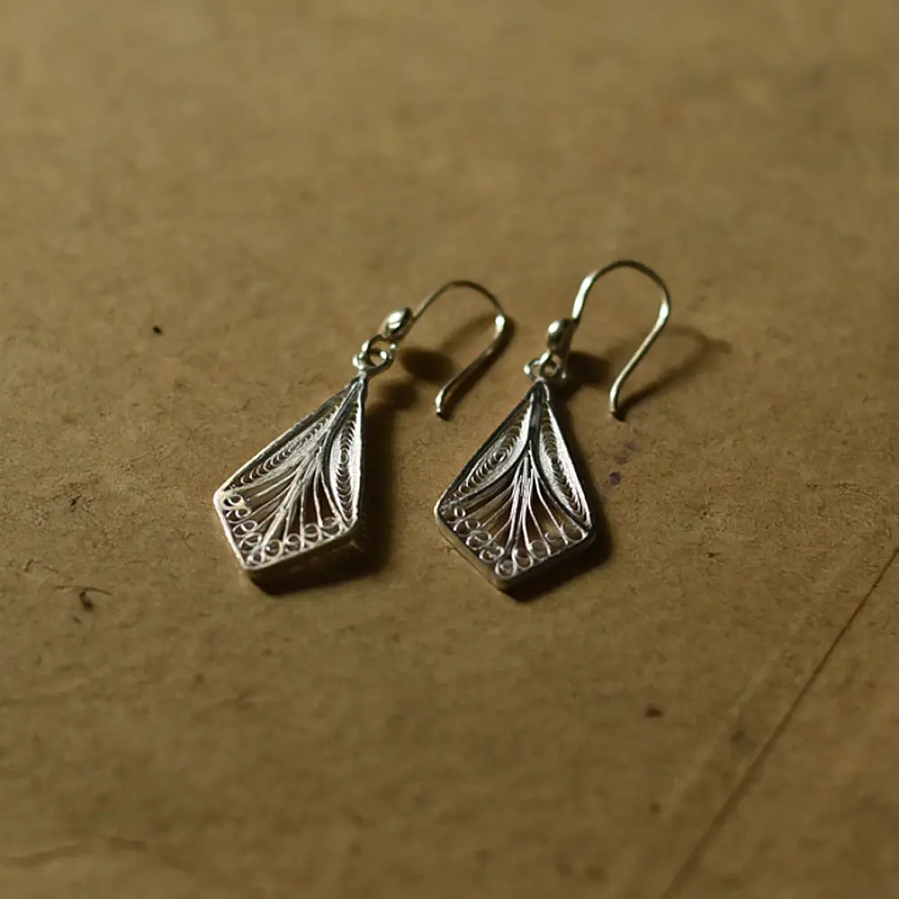 Shop Filigree Silver Earring - Diamond
