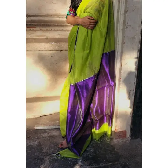 Silk cotton handloom saree - Parrot Green