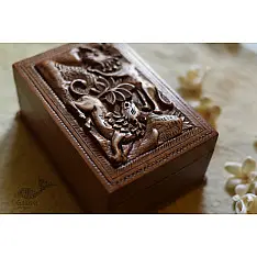 Lion Wood Carving ~ Walnut Wood Box