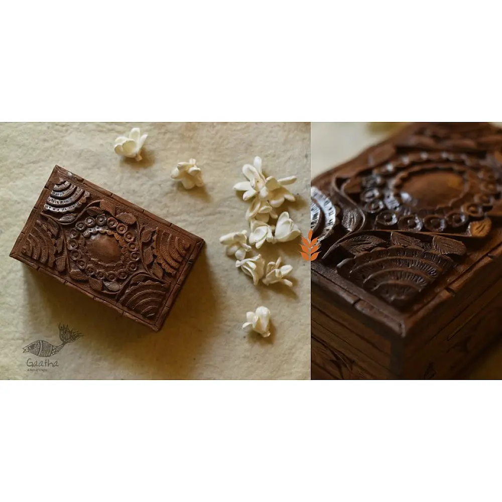 Wood Flower Carving ~ Walnut Wood Box 
