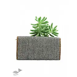 Auden ♦ Wool & Vegan Leather Purse { 16 }