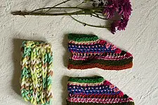 Igloo ~ Hand Knitted - Woolen Socks With Hair Band - Multi Color