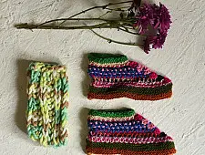 Igloo ~ Hand Knitted - Woolen Socks With Hair Band - Multi Color