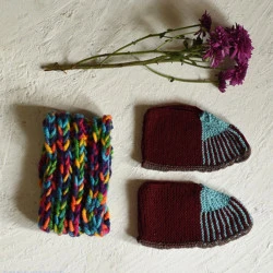 Igloo ~ Hand Knitted - Woolen Socks With Hair Band - Brown