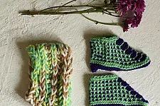 Igloo ~ Himalayan Woolen Socks With Hair Band