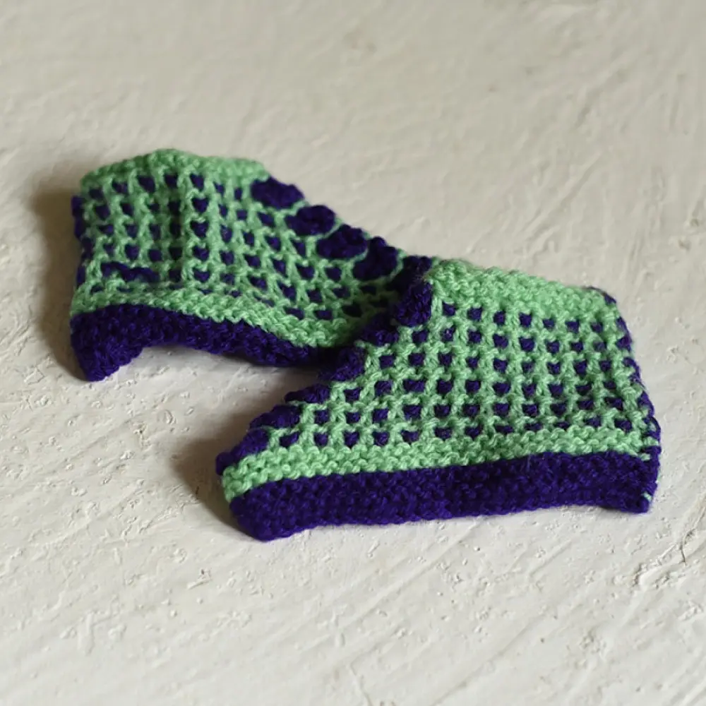 green blue hand knitted himalayan woolen socks waffle textured pattern multicolored yellow green yarn hairband winter foot warmers gaatha