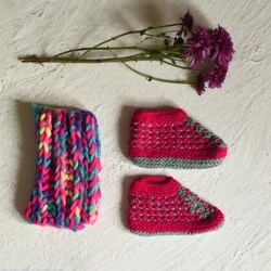 Igloo ~ Hand Knitted - Woolen Socks With Hair Band - Pink