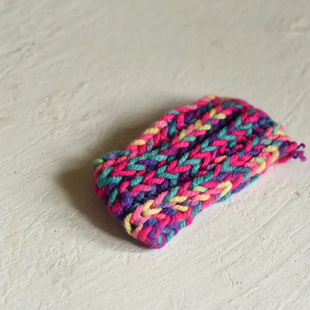 purple pink hand knitted himalayan woolen socks dotted textured pattern multicolored turquoise pink yarn hairband winter foot warmers gaatha