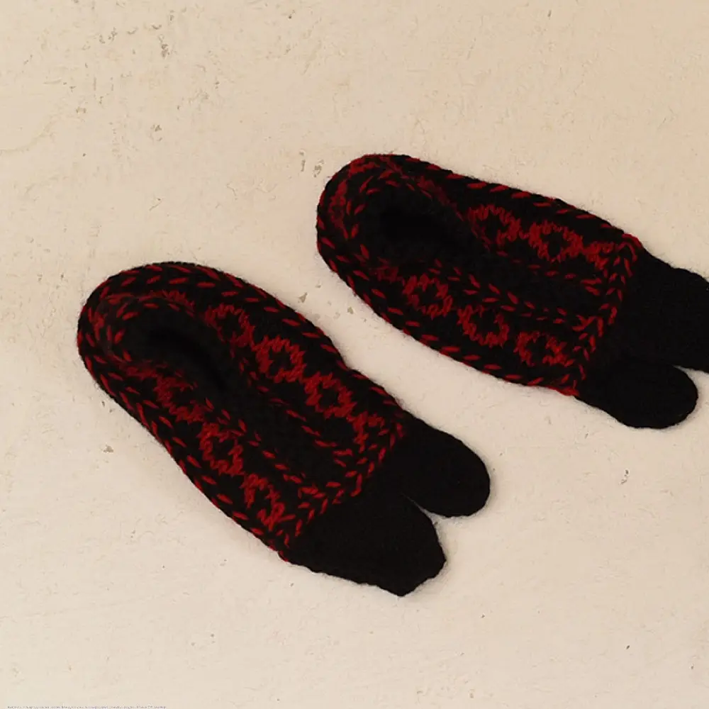 black red hand knitted himalayan woolen socks textured geometric pattern matching red black flower hairband winter foot warmers gaatha