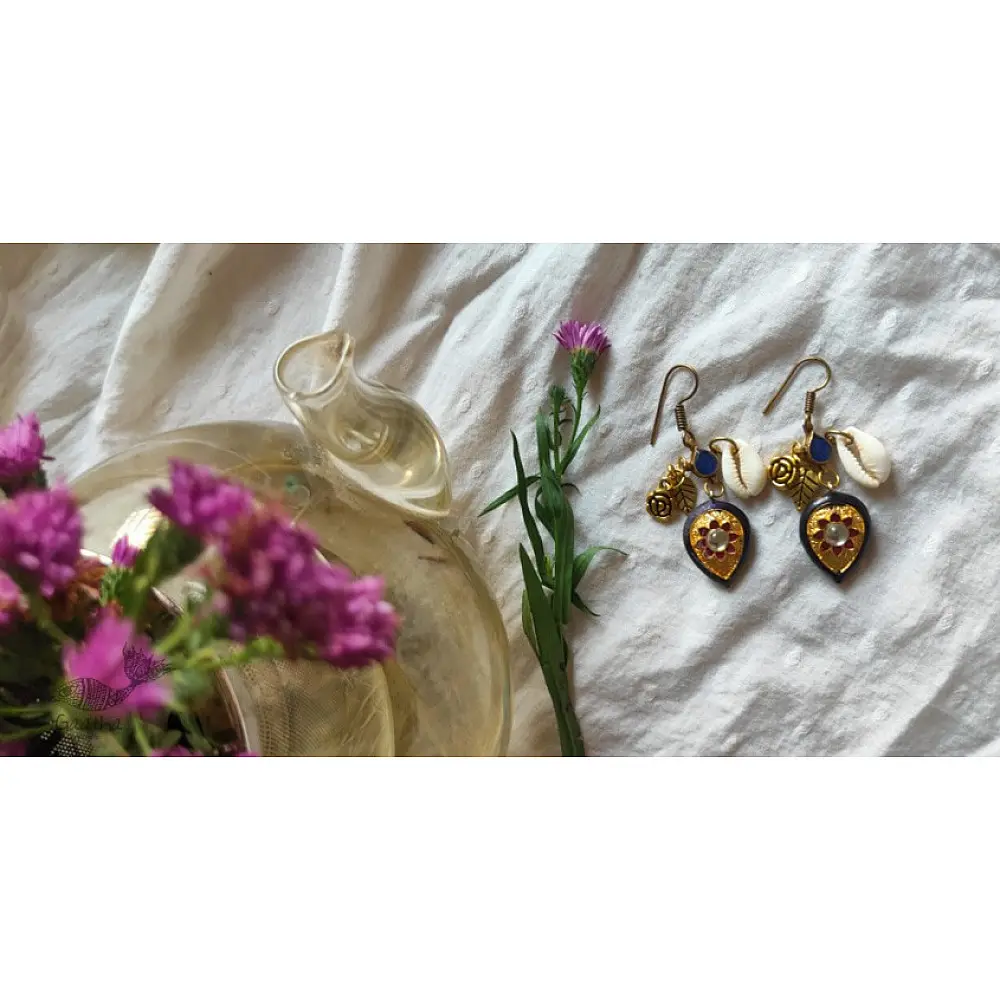 shop handmade Meenakari Earring with Stone