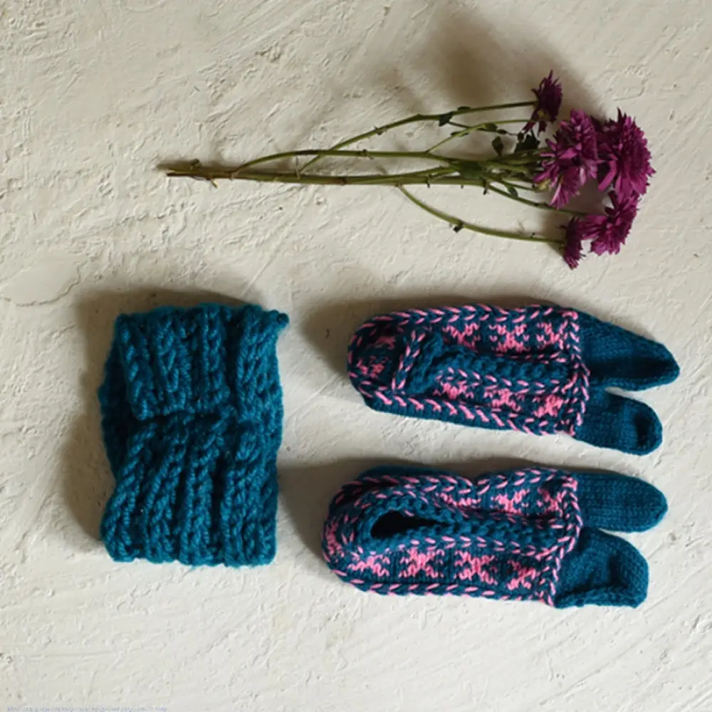 teal blue hand knitted himalayan woolen socks pink geometric pattern knit hairband winter leg warmers gaatha