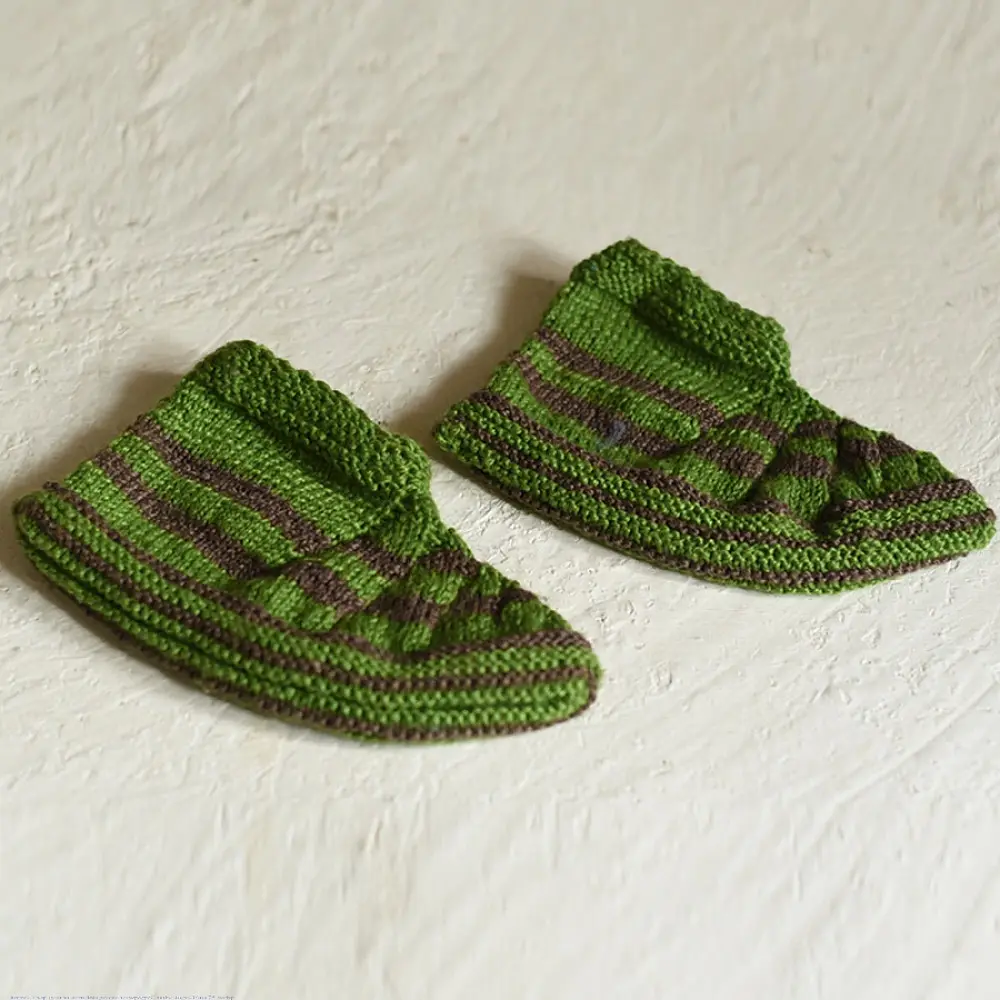 green brown hand knitted himalayan woolen socks striped pattern knit hairband winter foot warmers 