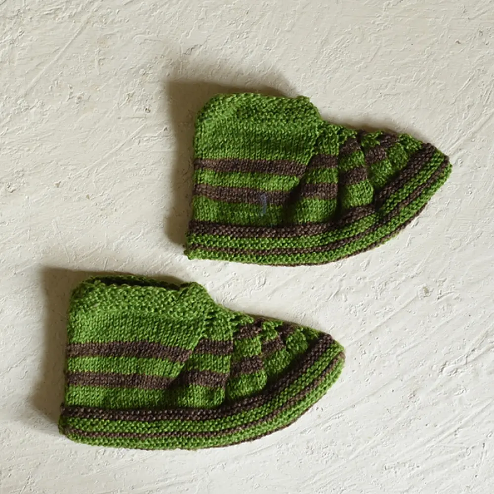 green brown hand knitted himalayan woolen socks striped pattern knit hairband winter foot warmers 