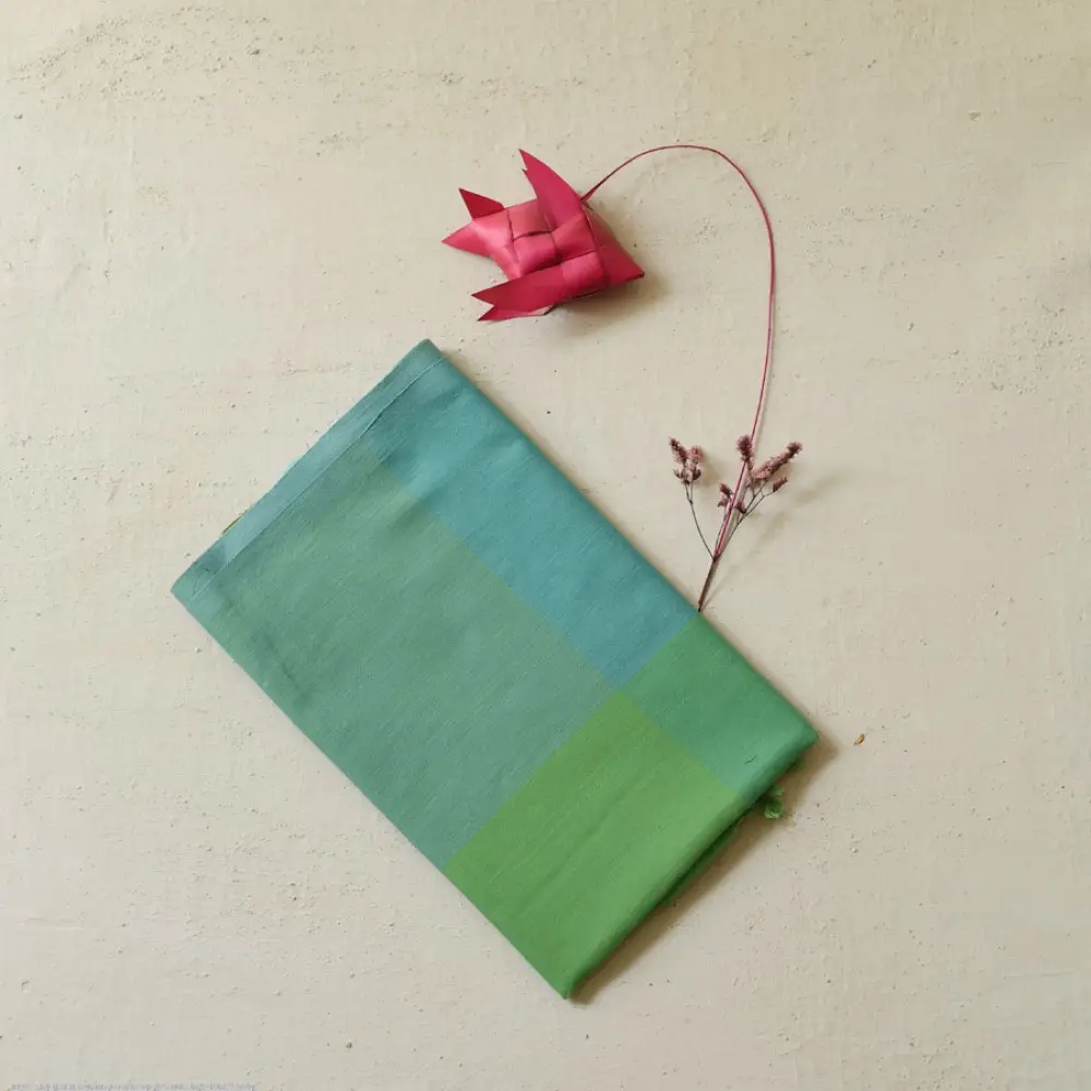 Buy Himalayan Handloom Cotton Stole Green Shaded