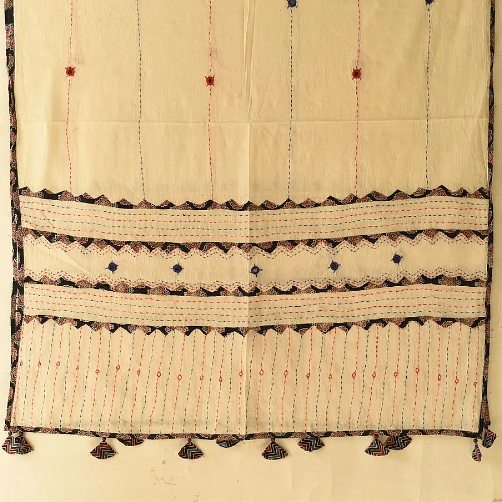 Cotton Ajrakh dupatta Off White