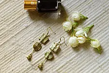 Prabha . प्रभा | Handcrafted Dhokra Brass Earring