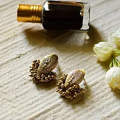 Prabha . प्रभा | Dhokra Brass Earring : D