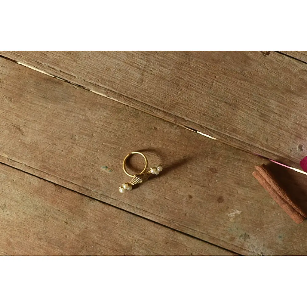 Prabha . प्रभा ❄ Handmade Brass Dhokra Ring