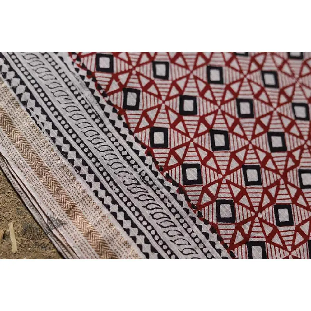 Buy Maheshwari Saree with Bagh Print