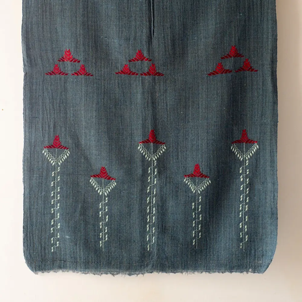 Shop Hand Embroidered Phulkari Woolen Shawl - Grey
