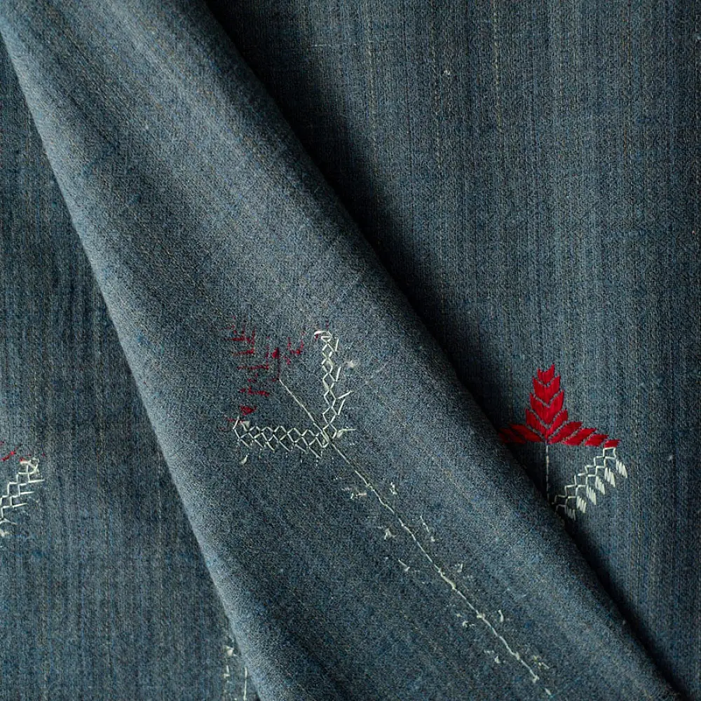Shop Hand Embroidered Phulkari Woolen Shawl - Grey