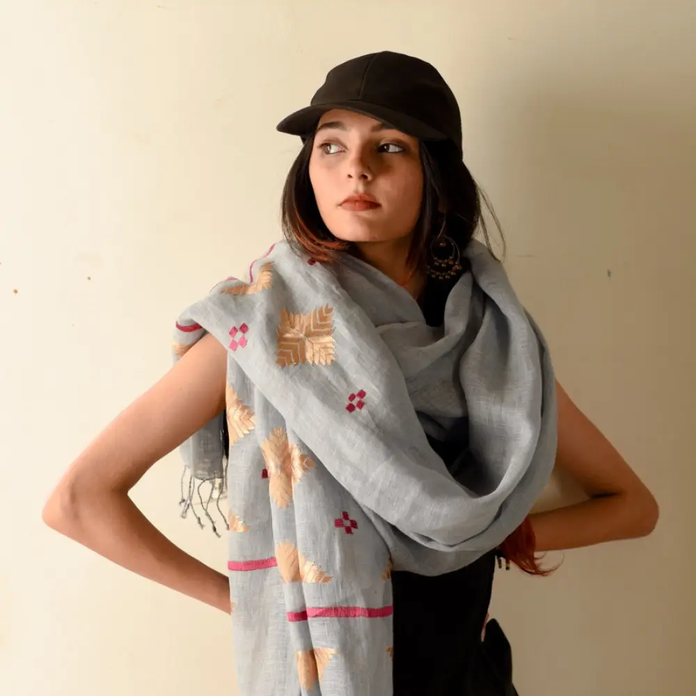 Shop Hand Embroidered Phulkari Linen Dupatta