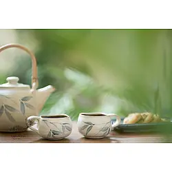 Nakshikathaa ✠ White and Blue Cups (Round base) - Set of 2