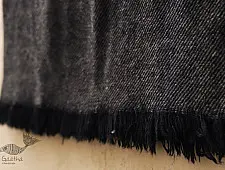 Cozy throws { B6 }