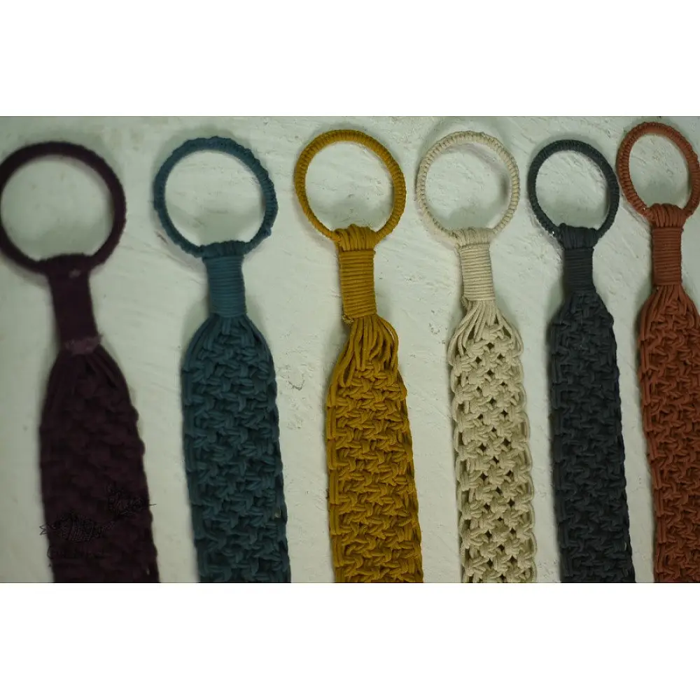 Classic - Wide Hand-Knotted Plant Hanger