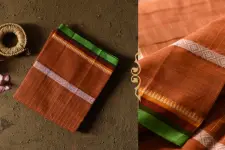 Iravati .  इरावती  - Narayanpet Handloom Cotton - Checks Saree