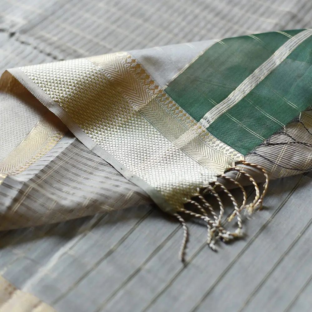 buy Bottle green Maheshwari pure silk saree 
