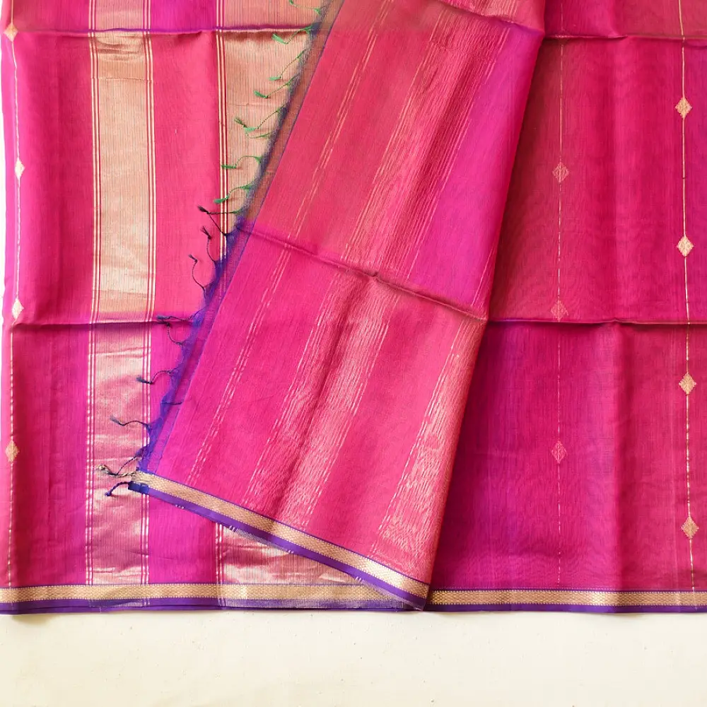 buy Zari Border Maheshwari Silk Saree ~ Rani Pink