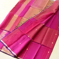 Pavitra . पवित्रा | Zari Border Maheshwari Silk Saree ~ Rani Pink