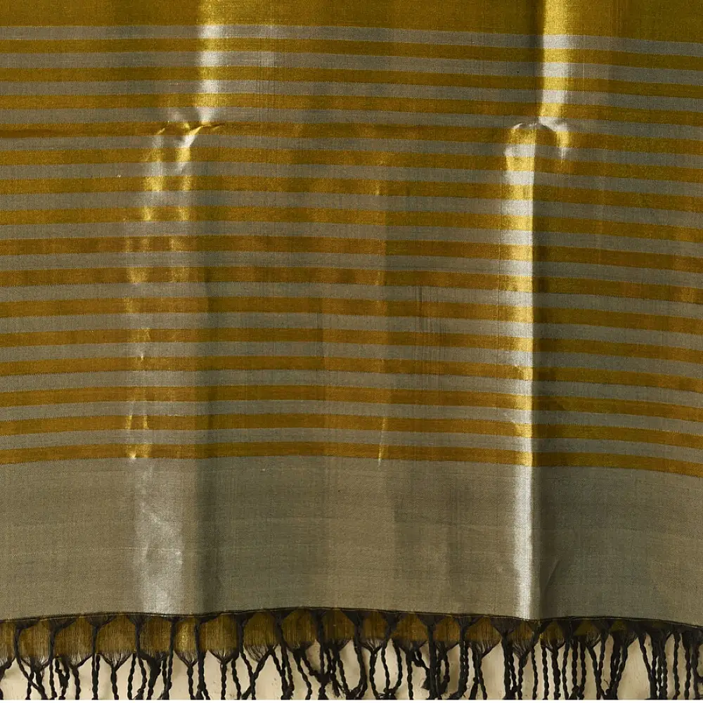 shop Maheshwari Handloom Dress Material (Top & Dupatta) - Golden & Silver