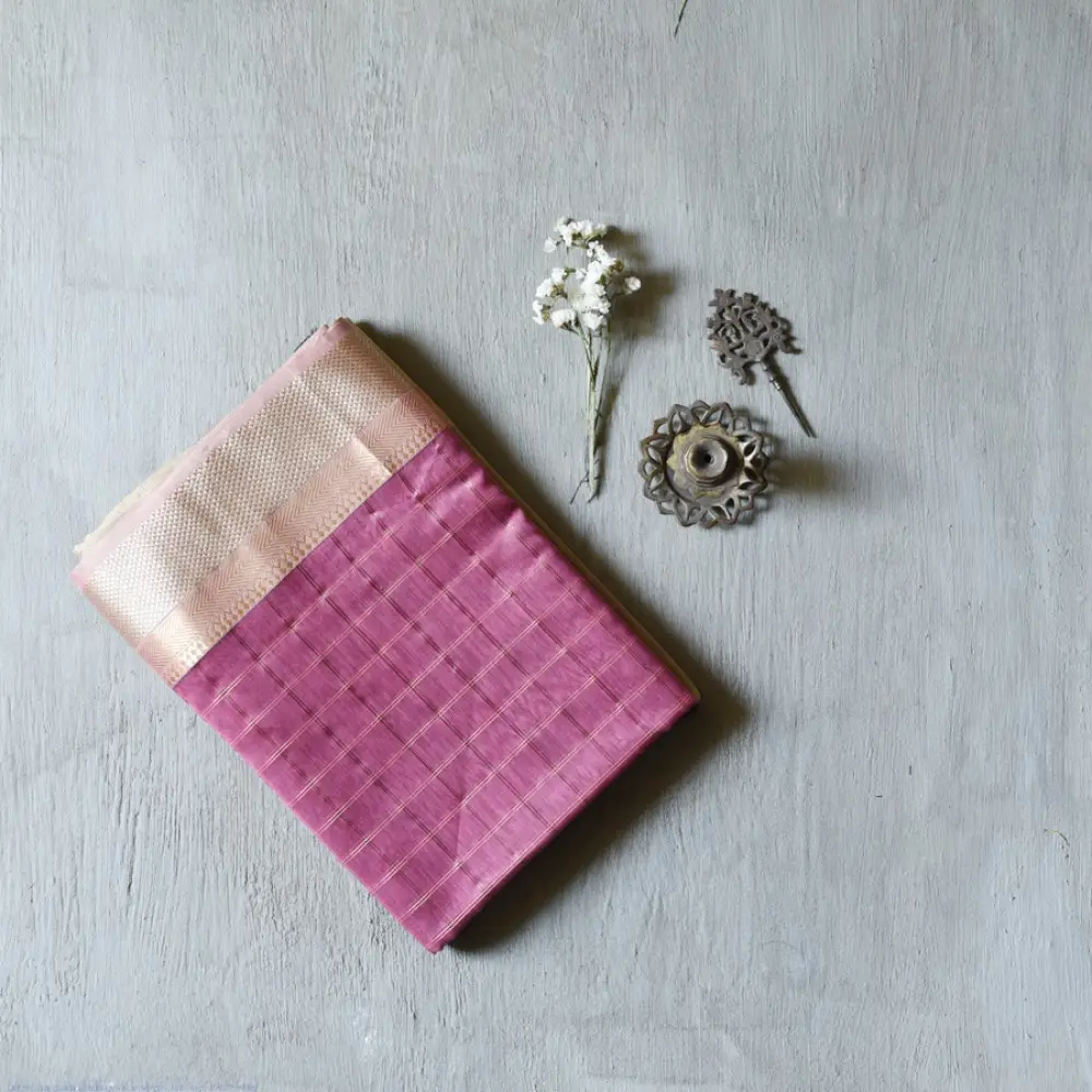 buy Handloom Maheshwari Silk Checks Saree ~ Mauve Pink
