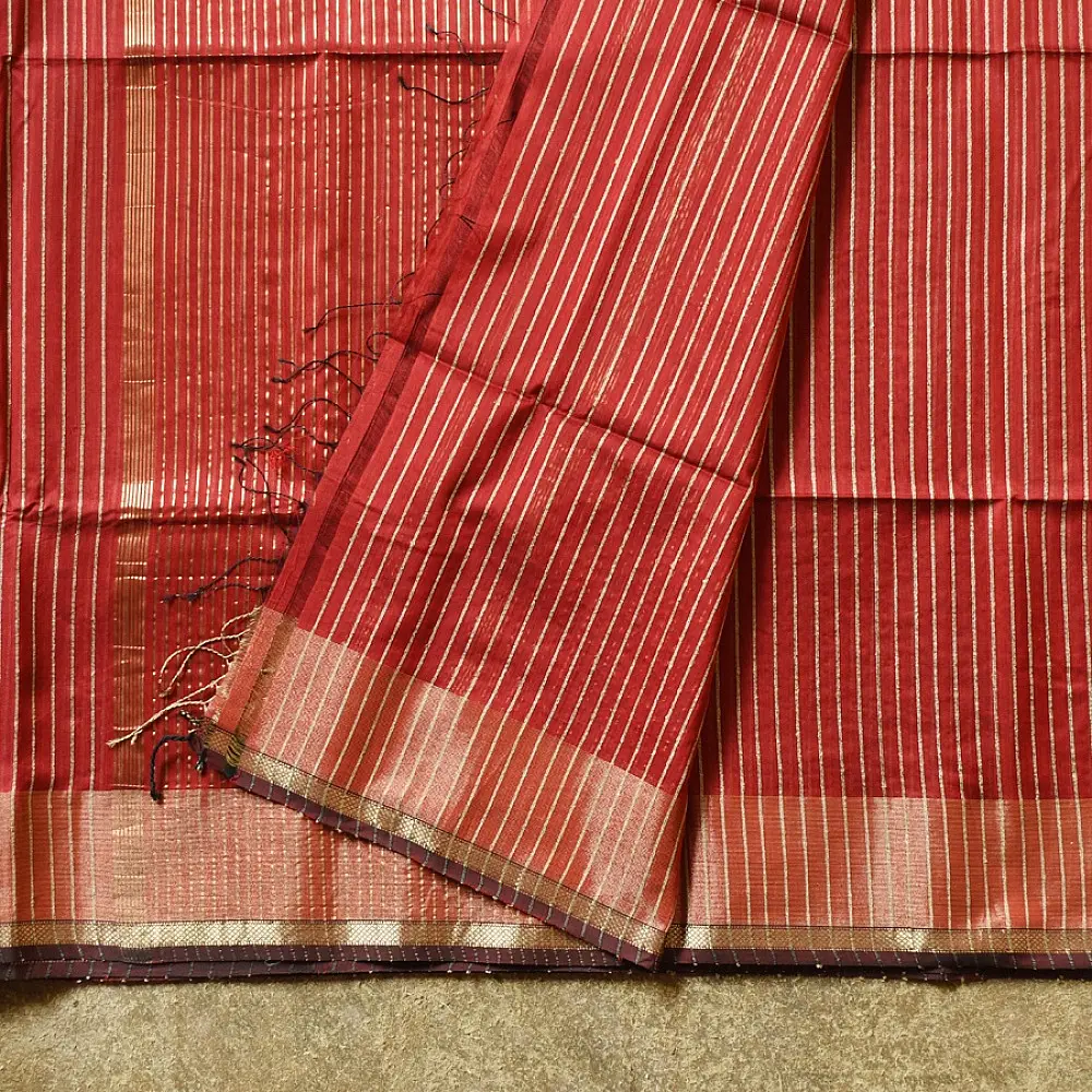 buy Handloom Maheshwari Silk Saree in Crimson red