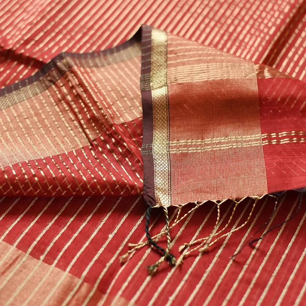 buy Handloom Maheshwari Silk Saree in Crimson red