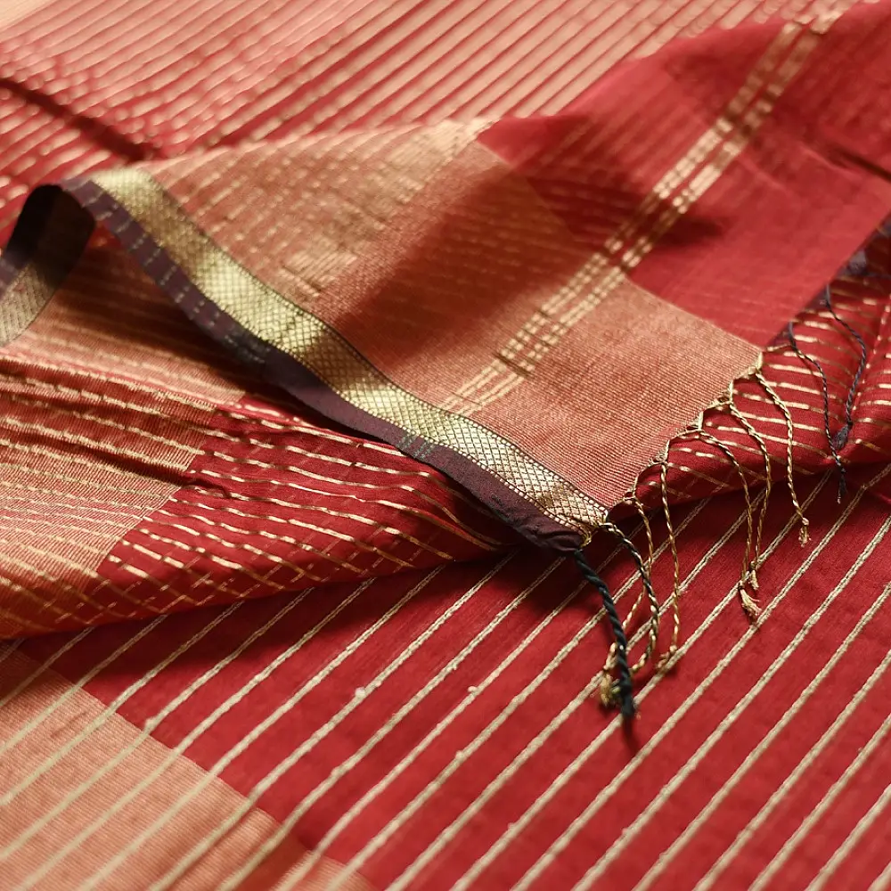buy Handloom Maheshwari Silk Saree in Crimson red