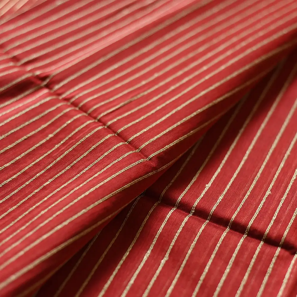 buy Handloom Maheshwari Silk Saree in Crimson red