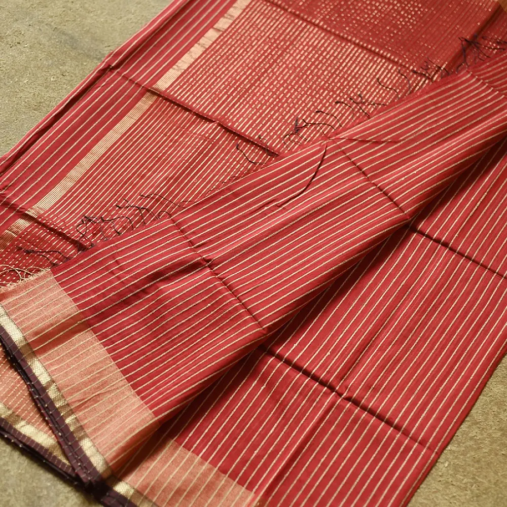 buy Handloom Maheshwari Silk Saree in Crimson red