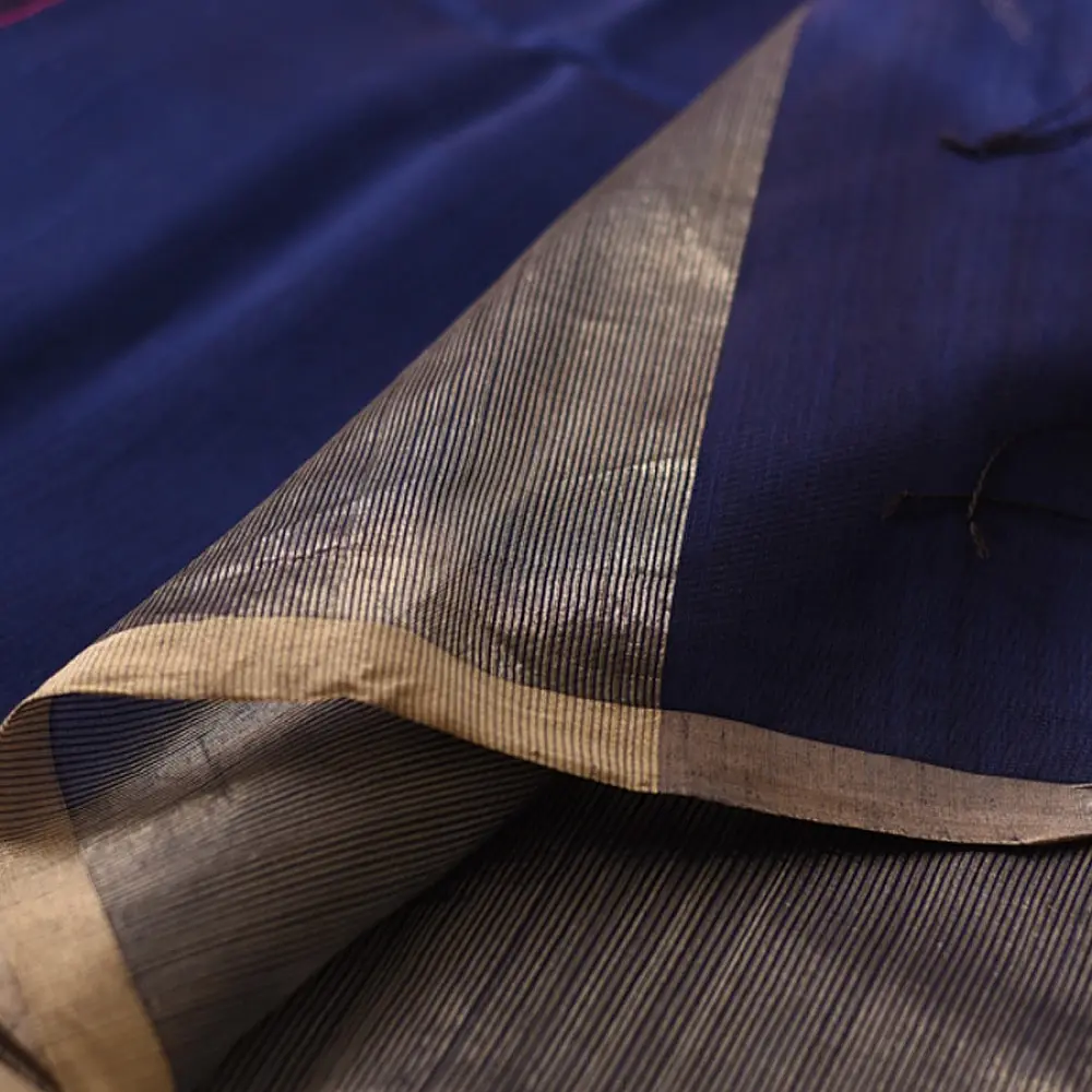 buy Handloom Maheshwari Zari & Silk Saree 